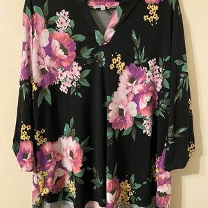 White Birch Black Floral V-Neck‎ Blouse